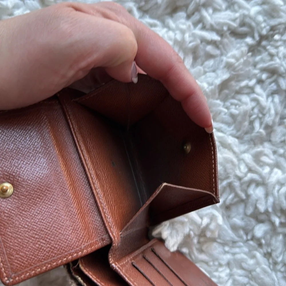 Louis Vuitton‎ Monogram Bifold Wallet